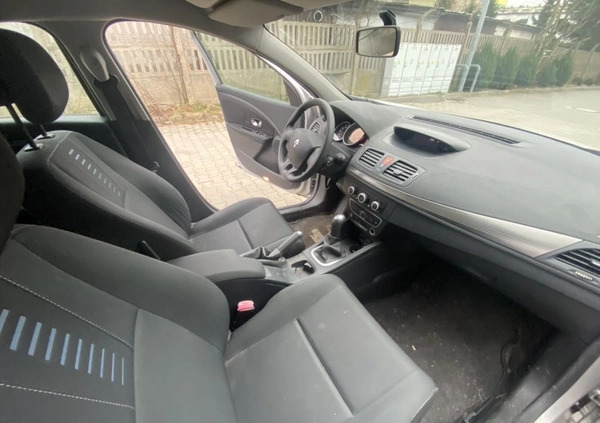 Renault Megane cena 14900 przebieg: 107020, rok produkcji 2011 z Wałbrzych małe 154